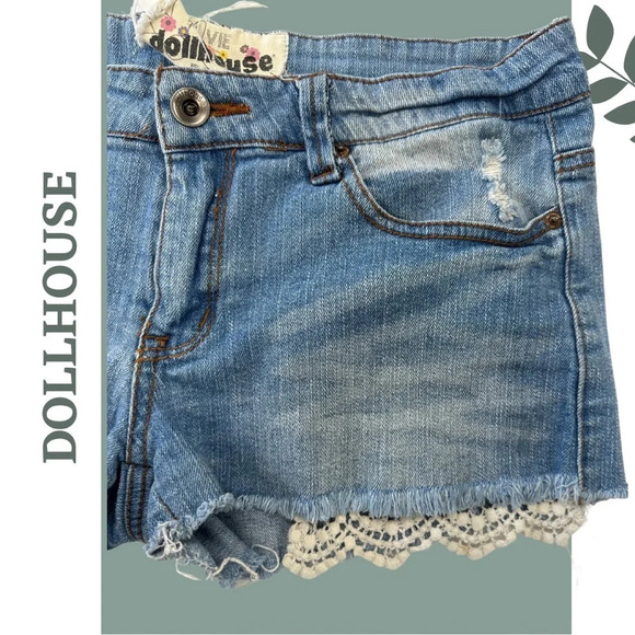 🛍️3/$40 Dollhouse Denim Shorts Peekaboo Lace Detail Front Zipper  Size 11 - Picture 3 of 5